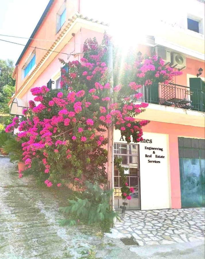 Voukamvilia Boutique Apartment Ágios Matthaíos Exterior foto